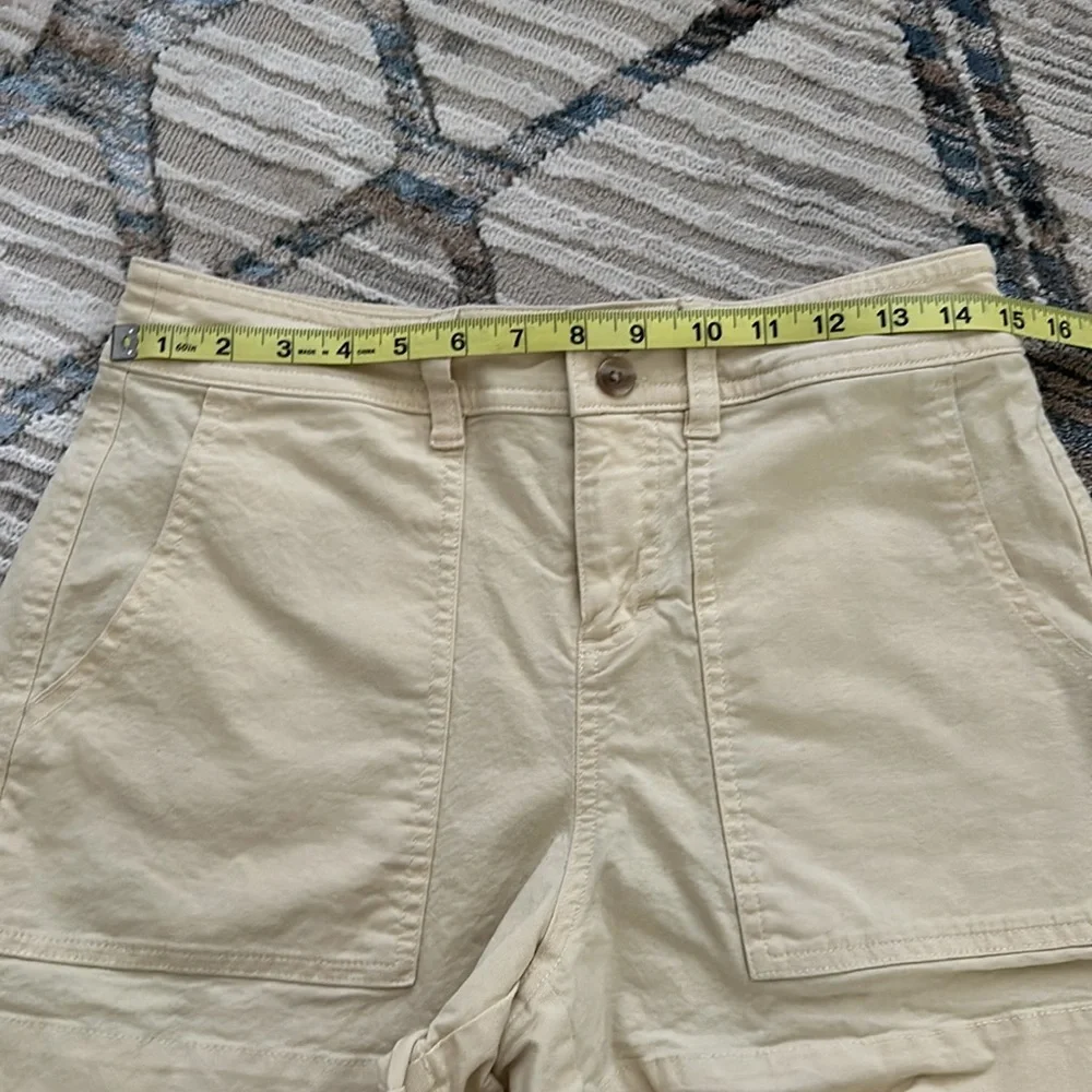 A new day • high waisted yellow shorts - Picture 3 of 8